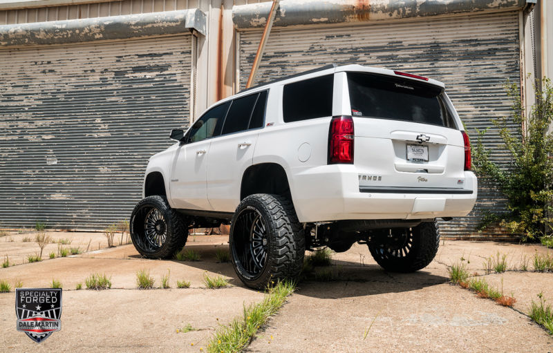 Chevrolet Tahoe | SF019 26X14 - SPECIALTY FORGED WHEELS