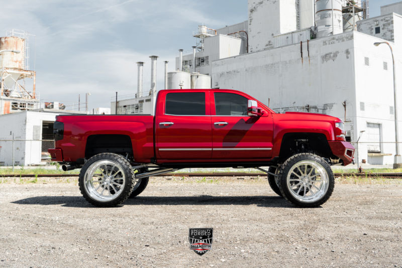 Chevrolet Silverado | SF036 28x16 - SPECIALTY FORGED WHEELS