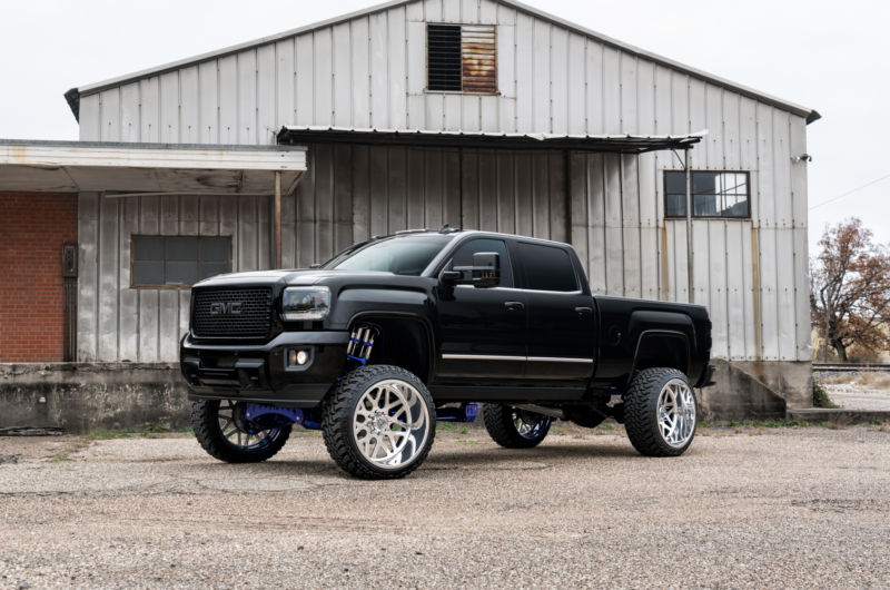 GMC Denali HD | SF009 26X14 - SPECIALTY FORGED WHEELS