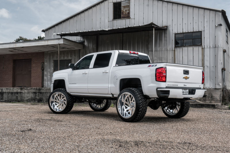 Chevrolet Silverado Z71 | SF015 26X14 - SPECIALTY FORGED WHEELS