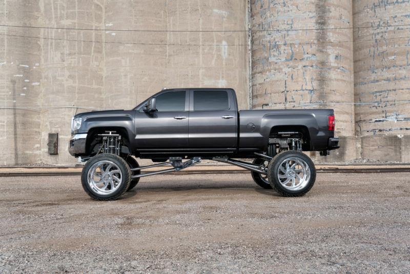 GMC 2500 HD | SF006 26X16 - SPECIALTY FORGED WHEELS