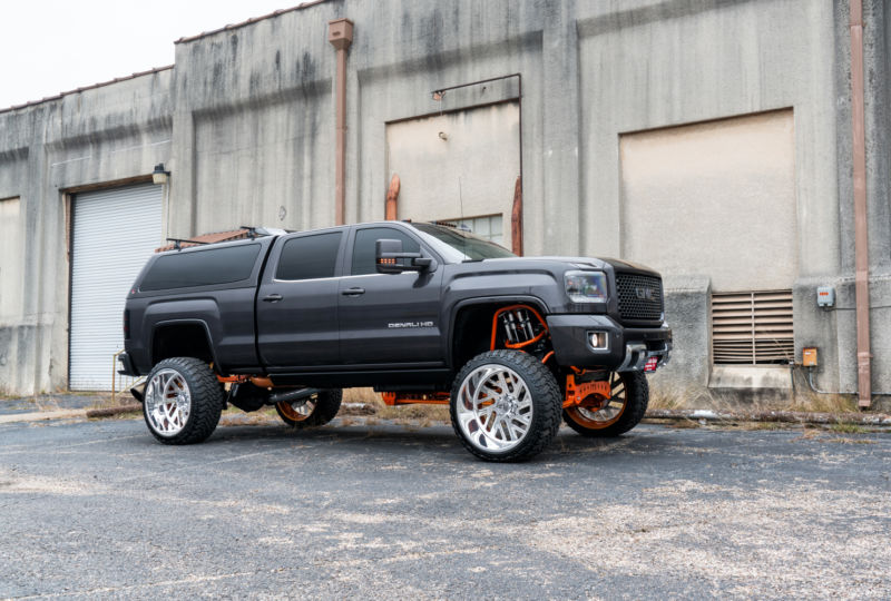 GMC Denali HD | SF015 26X16 - SPECIALTY FORGED WHEELS